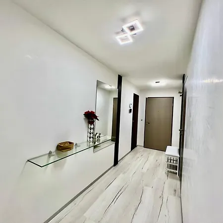Luxury App For 2 Or 4 Pers Centre View