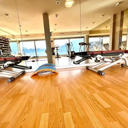 Luxury App For 2 Or 4 Pers Centre View * 몽트뢰