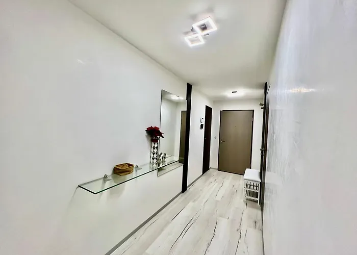 Luxury App For 2 Or 4 Pers Centre View