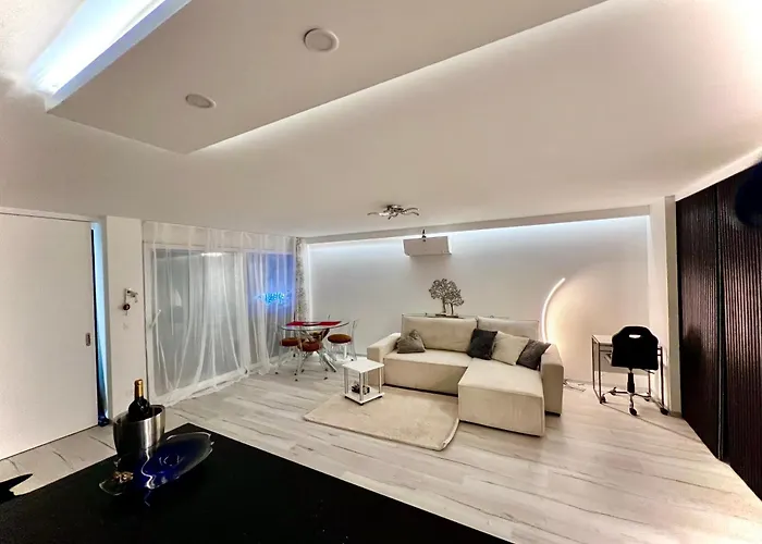 Luxury App For 2 Or 4 Pers Centre View Montreux