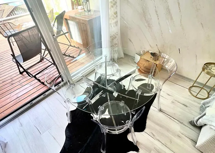 Luxury App For 2 Or 4 Pers Centre View * Montreux