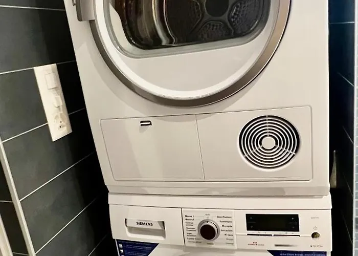 Luxury App For 2 Or 4 Pers Centre View * Μοντρέ